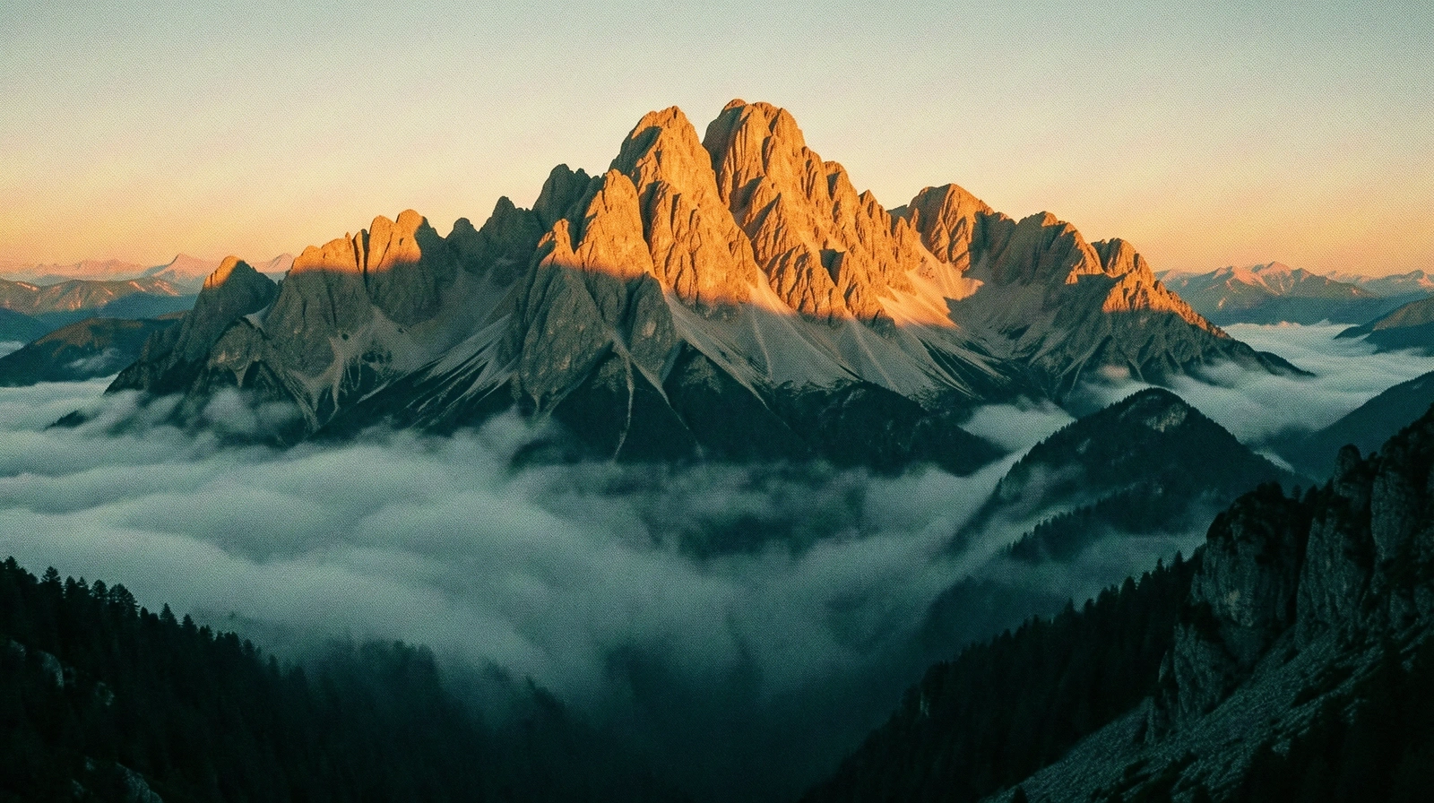 Vysoké Tatry v rannom opare